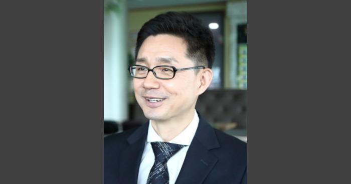 강건 강건인문학연구소 작가 | 나침반 강건,독서의 힘,강건 작가,위대하라